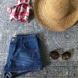 Top Shop Daisy Shorts